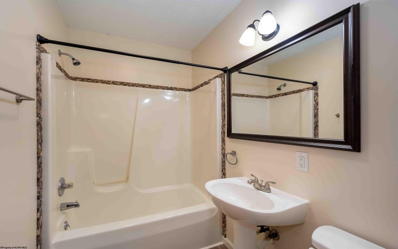 100 Youghiogheny Drive, Aurora, West Virginia 26705, 3 Bedrooms Bedrooms, 7 Rooms Rooms,2 BathroomsBathrooms,Single Family Detached,For Sale,Youghiogheny,10164913 100 Youghiogheny Drive, Aurora, West Virginia 26705, 3 Bedrooms Bedrooms, 7 Rooms Rooms,2 BathroomsBathrooms,Single Family Detached,For Sale,Youghiogheny,10164913