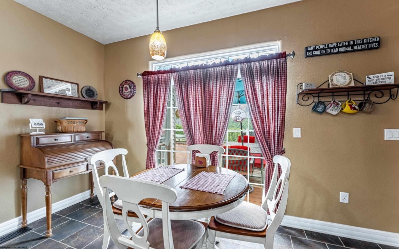 8 Allen Circle, Fairmont, West Virginia 26554, 4 Bedrooms Bedrooms, 10 Rooms Rooms,3 BathroomsBathrooms,Single Family Detached,For Sale,Allen,0,10165403 8 Allen Circle, Fairmont, West Virginia 26554, 4 Bedrooms Bedrooms, 10 Rooms Rooms,3 BathroomsBathrooms,Single Family Detached,For Sale,Allen,0,10165403