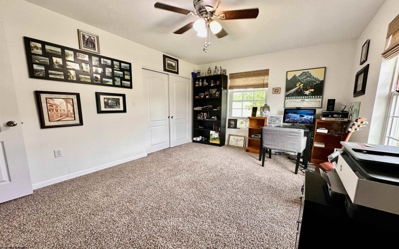 30 Green Meadows Drive, Bridgeport, West Virginia 26330, 3 Bedrooms Bedrooms, 9 Rooms Rooms,2 BathroomsBathrooms,Single Family Detached,For Sale,Green Meadows,10165413