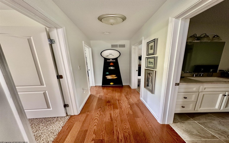 30 Green Meadows Drive, Bridgeport, West Virginia 26330, 3 Bedrooms Bedrooms, 9 Rooms Rooms,2 BathroomsBathrooms,Single Family Detached,For Sale,Green Meadows,10165413