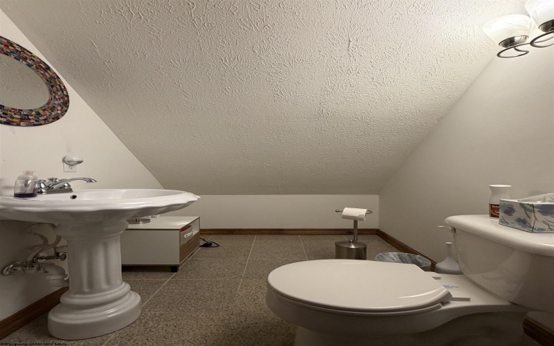 1936 Morgantown Avenue, Fairmont, West Virginia 26554, 2 Bedrooms Bedrooms, 6 Rooms Rooms,1 BathroomBathrooms,Single Family Detached,For Sale,Morgantown,10165411