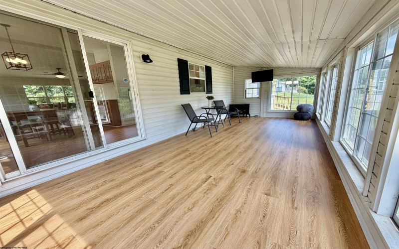 2210 Lazelle Union Road, Maidsville, West Virginia 26541, 3 Bedrooms Bedrooms, 8 Rooms Rooms,2 BathroomsBathrooms,Single Family Detached,For Sale,Lazelle Union,10165417