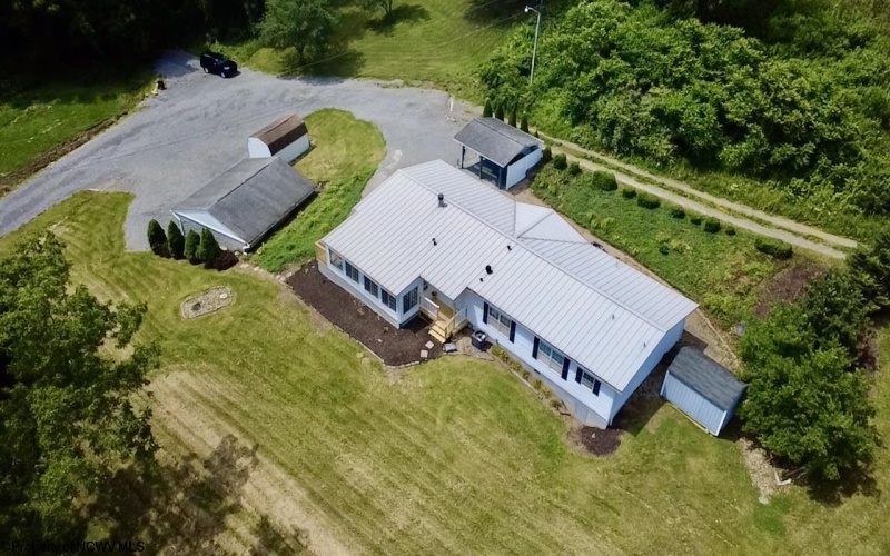 2210 Lazelle Union Road, Maidsville, West Virginia 26541, 3 Bedrooms Bedrooms, 8 Rooms Rooms,2 BathroomsBathrooms,Single Family Detached,For Sale,Lazelle Union,10165417