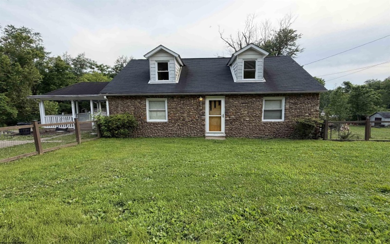 813 New Geneva Road, Point Marion, Pennsylvania 15474, 3 Bedrooms Bedrooms, 7 Rooms Rooms,2 BathroomsBathrooms,Single Family Detached,For Sale,New Geneva,10165415