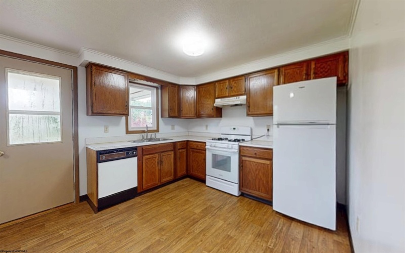 1414 Beech Lane, Fairmont, West Virginia 26554, 3 Bedrooms Bedrooms, 7 Rooms Rooms,2 BathroomsBathrooms,Single Family Detached,For Sale,Beech,10165416