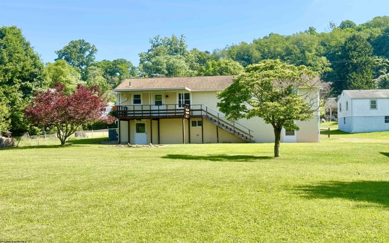 1414 Beech Lane, Fairmont, West Virginia 26554, 3 Bedrooms Bedrooms, 7 Rooms Rooms,2 BathroomsBathrooms,Single Family Detached,For Sale,Beech,10165416