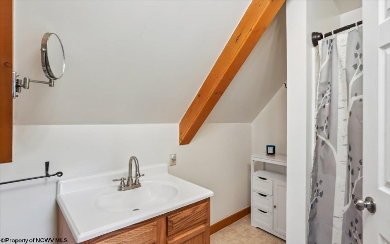 33 Cirrus Drive, Davis, West Virginia 26260, 3 Bedrooms Bedrooms, 10 Rooms Rooms,2 BathroomsBathrooms,Single Family Attached,For Sale,Cirrus,10165431