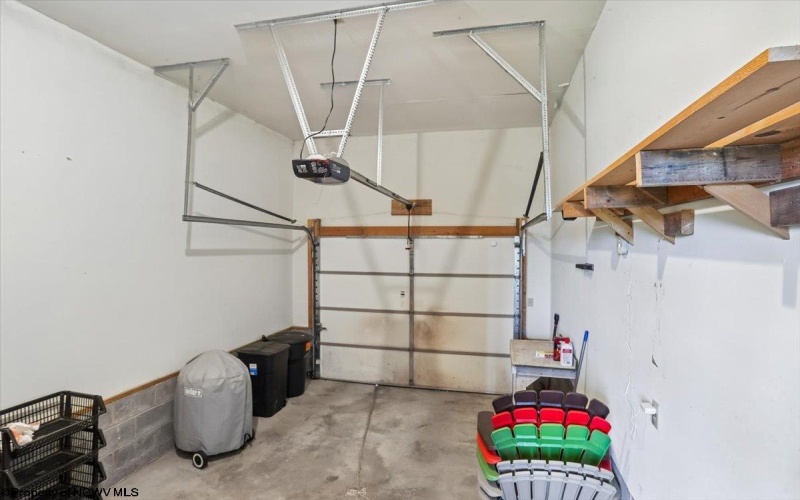 33 Cirrus Drive, Davis, West Virginia 26260, 3 Bedrooms Bedrooms, 10 Rooms Rooms,2 BathroomsBathrooms,Single Family Attached,For Sale,Cirrus,10165431