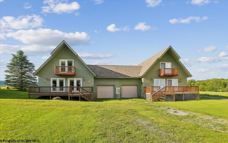 33 Cirrus Drive, Davis, West Virginia 26260, 3 Bedrooms Bedrooms, 10 Rooms Rooms,2 BathroomsBathrooms,Single Family Attached,For Sale,Cirrus,10165431