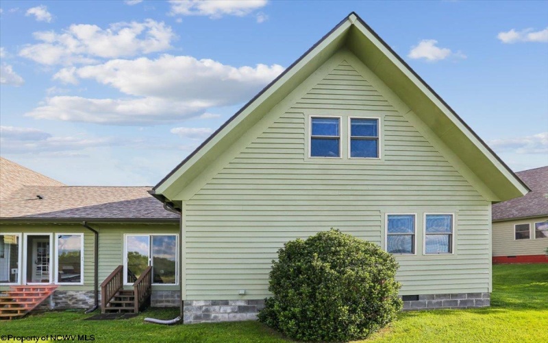 33 Cirrus Drive, Davis, West Virginia 26260, 3 Bedrooms Bedrooms, 10 Rooms Rooms,2 BathroomsBathrooms,Single Family Attached,For Sale,Cirrus,10165431