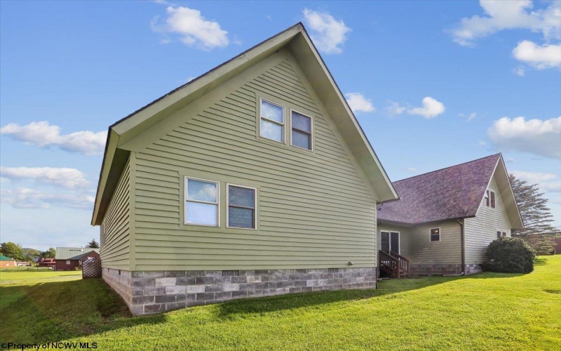 33 Cirrus Drive, Davis, West Virginia 26260, 3 Bedrooms Bedrooms, 10 Rooms Rooms,2 BathroomsBathrooms,Single Family Attached,For Sale,Cirrus,10165431
