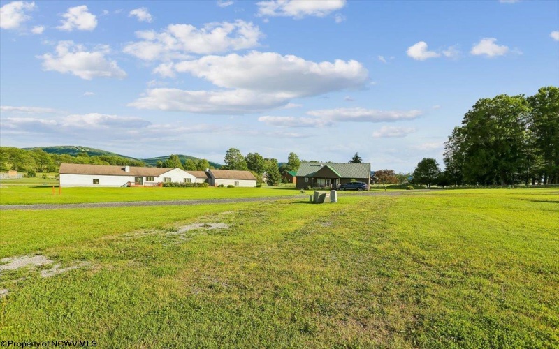 33 Cirrus Drive, Davis, West Virginia 26260, 3 Bedrooms Bedrooms, 10 Rooms Rooms,2 BathroomsBathrooms,Single Family Attached,For Sale,Cirrus,10165431