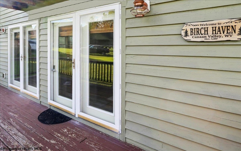 33 Cirrus Drive, Davis, West Virginia 26260, 3 Bedrooms Bedrooms, 10 Rooms Rooms,2 BathroomsBathrooms,Single Family Attached,For Sale,Cirrus,10165431