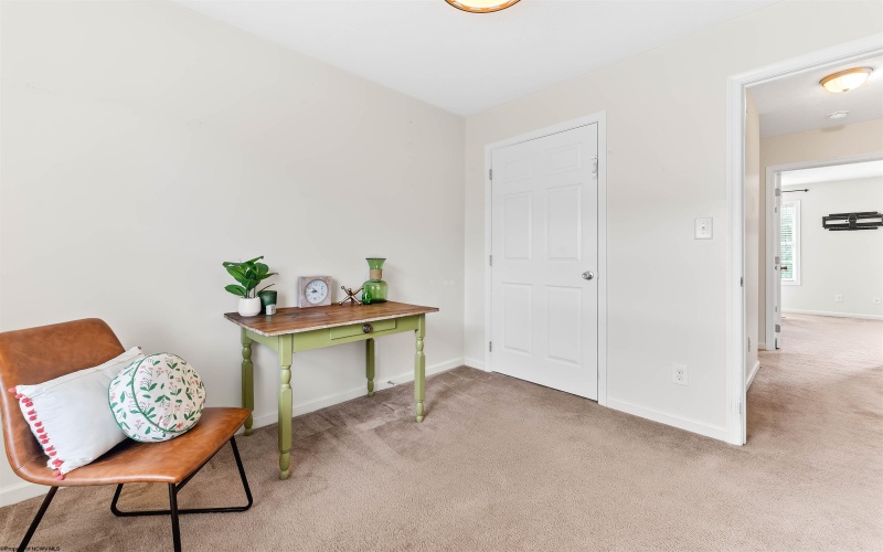 104 Eagle Drive, Maidsville, West Virginia 26541, 3 Bedrooms Bedrooms, 5 Rooms Rooms,1 BathroomBathrooms,Single Family Attached,For Sale,Eagle,10165420
