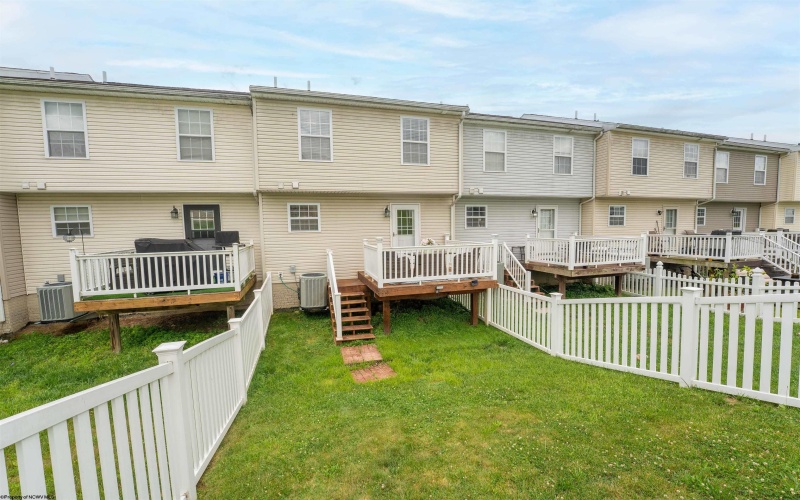 104 Eagle Drive, Maidsville, West Virginia 26541, 3 Bedrooms Bedrooms, 5 Rooms Rooms,1 BathroomBathrooms,Single Family Attached,For Sale,Eagle,10165420