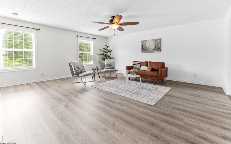 104 Eagle Drive, Maidsville, West Virginia 26541, 3 Bedrooms Bedrooms, 5 Rooms Rooms,1 BathroomBathrooms,Single Family Attached,For Sale,Eagle,10165420