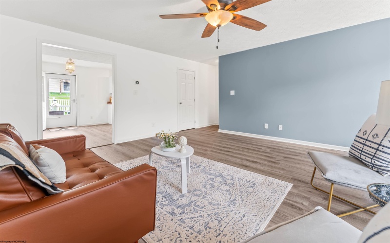 104 Eagle Drive, Maidsville, West Virginia 26541, 3 Bedrooms Bedrooms, 5 Rooms Rooms,1 BathroomBathrooms,Single Family Attached,For Sale,Eagle,10165420