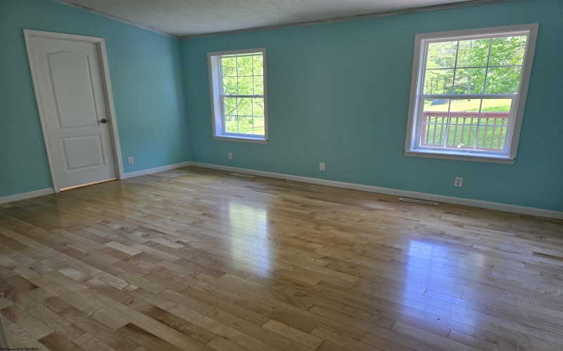 10 Herring Road, Masontown, West Virginia 26542, 3 Bedrooms Bedrooms, 6 Rooms Rooms,2 BathroomsBathrooms,Single Family Detached,For Sale,Herring,10165435