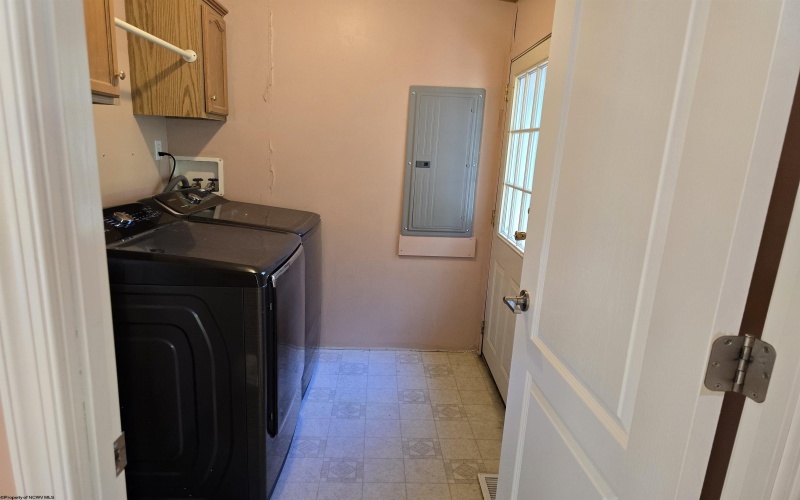 10 Herring Road, Masontown, West Virginia 26542, 3 Bedrooms Bedrooms, 6 Rooms Rooms,2 BathroomsBathrooms,Single Family Detached,For Sale,Herring,10165435