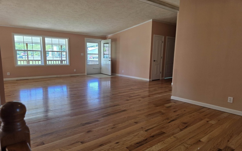 10 Herring Road, Masontown, West Virginia 26542, 3 Bedrooms Bedrooms, 6 Rooms Rooms,2 BathroomsBathrooms,Single Family Detached,For Sale,Herring,10165435