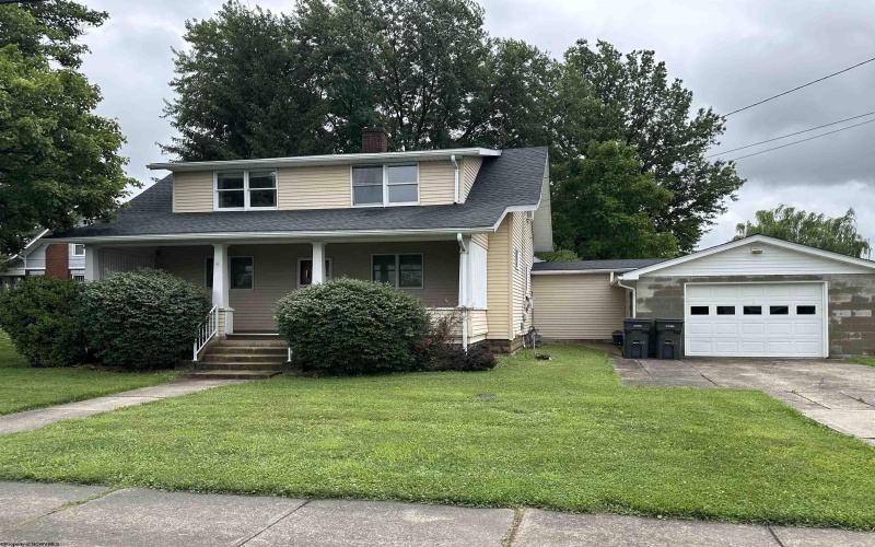 10 Lightburn Street, Buckhannon, West Virginia 26201, 4 Bedrooms Bedrooms, 7 Rooms Rooms,2 BathroomsBathrooms,Single Family Detached,For Sale,Lightburn,10165425
