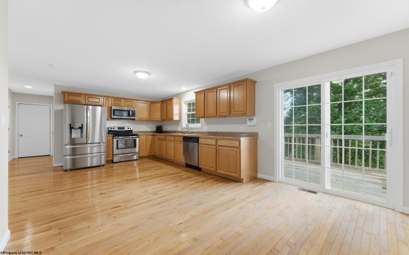 1405 Arcadia Drive, Fairmont, West Virginia 26554, 4 Bedrooms Bedrooms, 10 Rooms Rooms,2 BathroomsBathrooms,Single Family Detached,For Sale,Arcadia,10165426