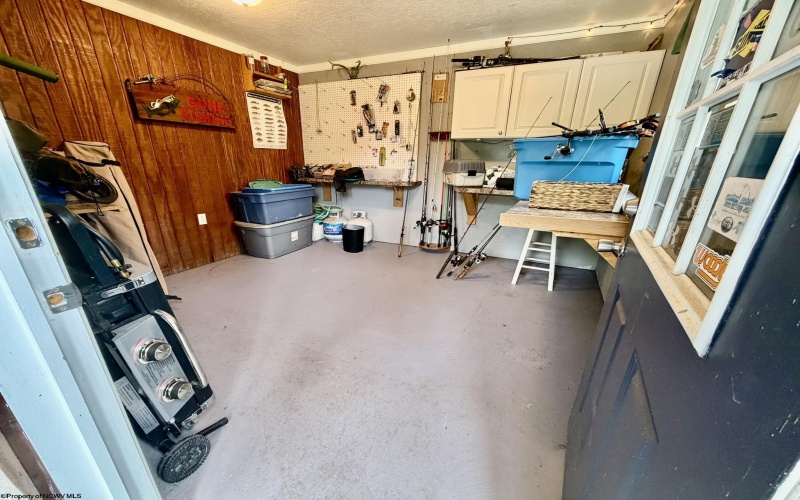 6786 Lantz Ridge Road, Aurora, West Virginia 26705, 3 Bedrooms Bedrooms, 9 Rooms Rooms,1 BathroomBathrooms,Single Family Detached,For Sale,Lantz Ridge,10165421