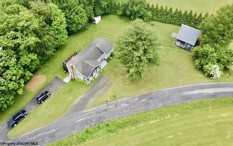 6786 Lantz Ridge Road, Aurora, West Virginia 26705, 3 Bedrooms Bedrooms, 9 Rooms Rooms,1 BathroomBathrooms,Single Family Detached,For Sale,Lantz Ridge,10165421