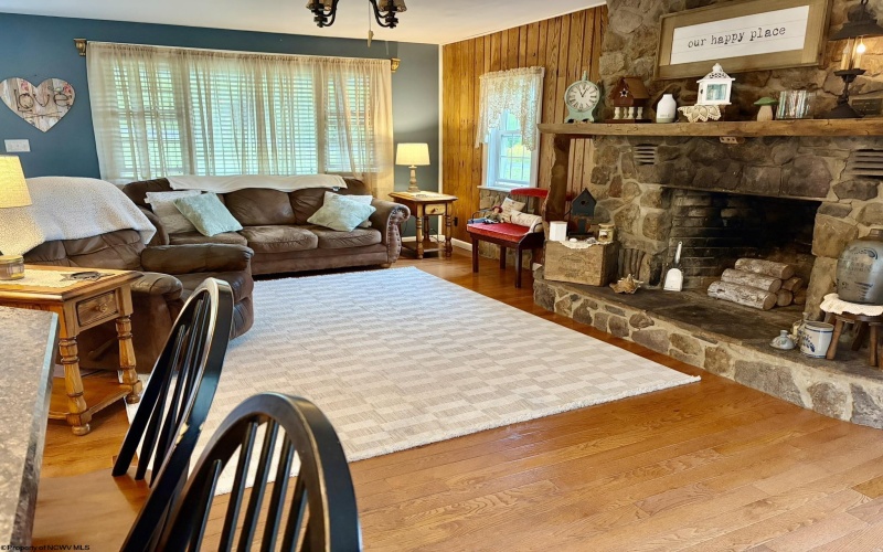 6786 Lantz Ridge Road, Aurora, West Virginia 26705, 3 Bedrooms Bedrooms, 9 Rooms Rooms,1 BathroomBathrooms,Single Family Detached,For Sale,Lantz Ridge,10165421
