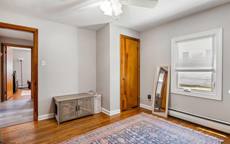 537 Milford Street, Morgantown, West Virginia 26505, 3 Bedrooms Bedrooms, 7 Rooms Rooms,1 BathroomBathrooms,Single Family Detached,For Sale,Milford,10165441