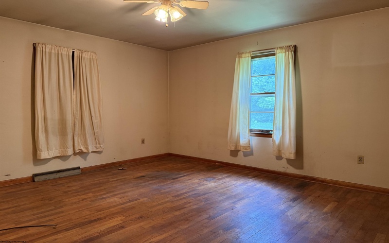 3416 Pleasantdale Road, Kingwood, West Virginia 26537, 3 Bedrooms Bedrooms, 6 Rooms Rooms,1 BathroomBathrooms,Single Family Detached,For Sale,Pleasantdale,10165440