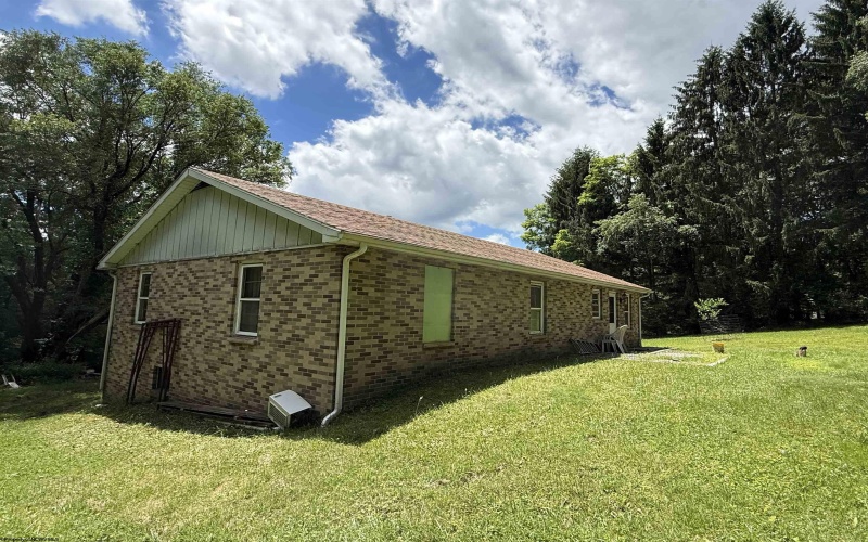3416 Pleasantdale Road, Kingwood, West Virginia 26537, 3 Bedrooms Bedrooms, 6 Rooms Rooms,1 BathroomBathrooms,Single Family Detached,For Sale,Pleasantdale,10165440