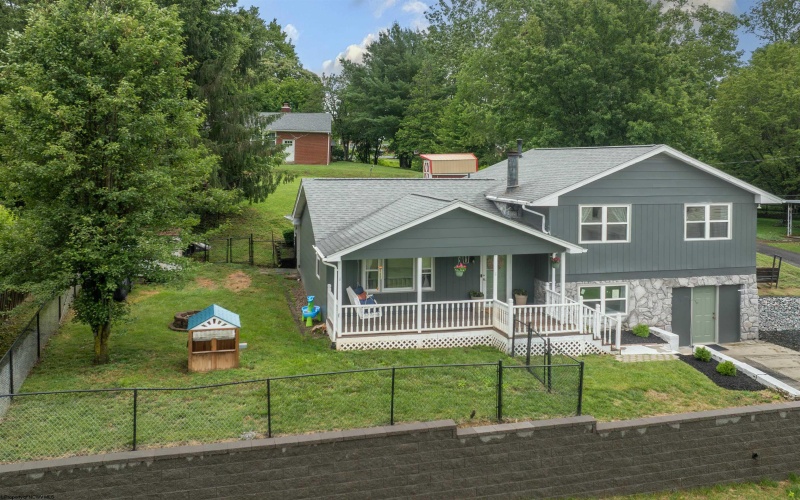 110 Smith Street, Bridgeport, West Virginia 26330, 3 Bedrooms Bedrooms, 9 Rooms Rooms,2 BathroomsBathrooms,Single Family Detached,For Sale,Smith,10165439