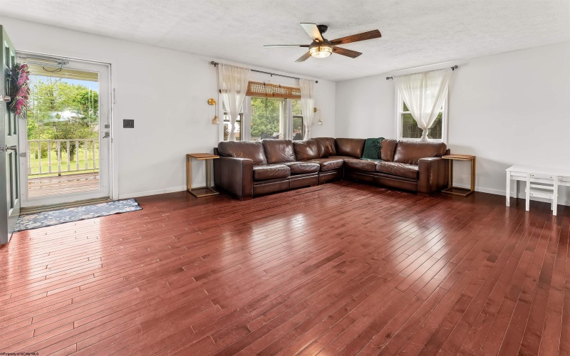 110 Smith Street, Bridgeport, West Virginia 26330, 3 Bedrooms Bedrooms, 9 Rooms Rooms,2 BathroomsBathrooms,Single Family Detached,For Sale,Smith,10165439