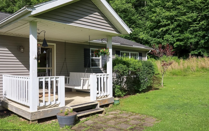 310 Auburn Hills Drive, Bruceton Mills, West Virginia 26525, 3 Bedrooms Bedrooms, 7 Rooms Rooms,2 BathroomsBathrooms,Single Family Detached,For Sale,Auburn Hills,10165438