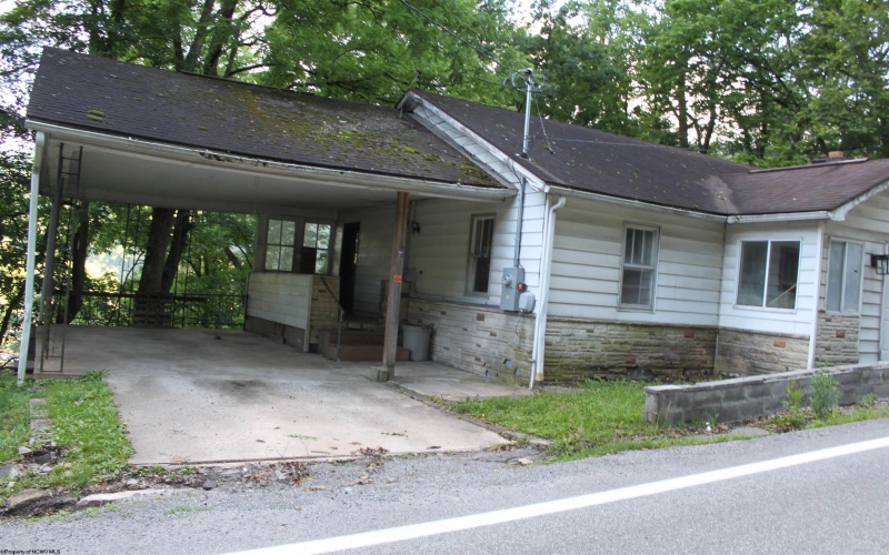 239 Diana Drive, Webster Springs, West Virginia 26288, 3 Bedrooms Bedrooms, 7 Rooms Rooms,1 BathroomBathrooms,Single Family Detached,For Sale,Diana,10165443