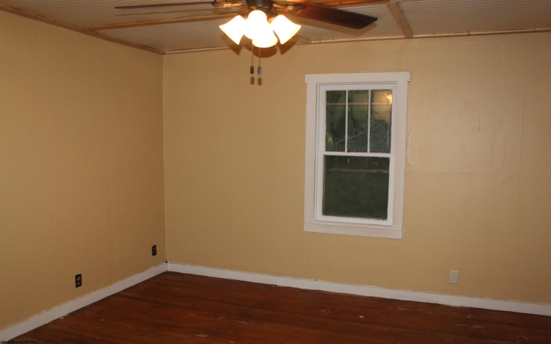 239 Diana Drive, Webster Springs, West Virginia 26288, 3 Bedrooms Bedrooms, 7 Rooms Rooms,1 BathroomBathrooms,Single Family Detached,For Sale,Diana,10165443