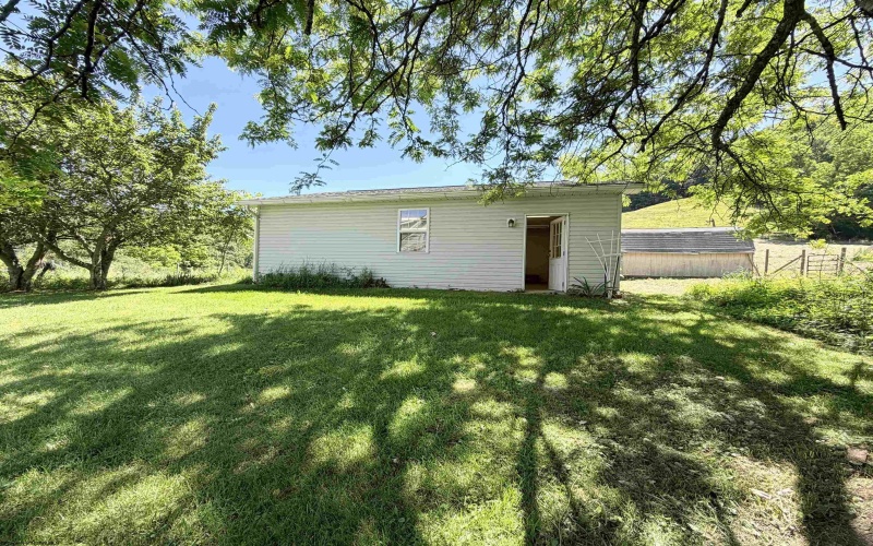 2924 Sinclair Road, Moatsville, West Virginia 26405, 4 Bedrooms Bedrooms, 12 Rooms Rooms,3 BathroomsBathrooms,Single Family Detached,For Sale,Sinclair,10165444 2924 Sinclair Road, Moatsville, West Virginia 26405, 4 Bedrooms Bedrooms, 12 Rooms Rooms,3 BathroomsBathrooms,Single Family Detached,For Sale,Sinclair,10165444