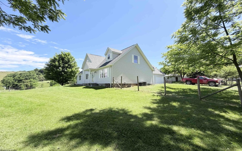 2924 Sinclair Road, Moatsville, West Virginia 26405, 4 Bedrooms Bedrooms, 12 Rooms Rooms,3 BathroomsBathrooms,Single Family Detached,For Sale,Sinclair,10165444 2924 Sinclair Road, Moatsville, West Virginia 26405, 4 Bedrooms Bedrooms, 12 Rooms Rooms,3 BathroomsBathrooms,Single Family Detached,For Sale,Sinclair,10165444