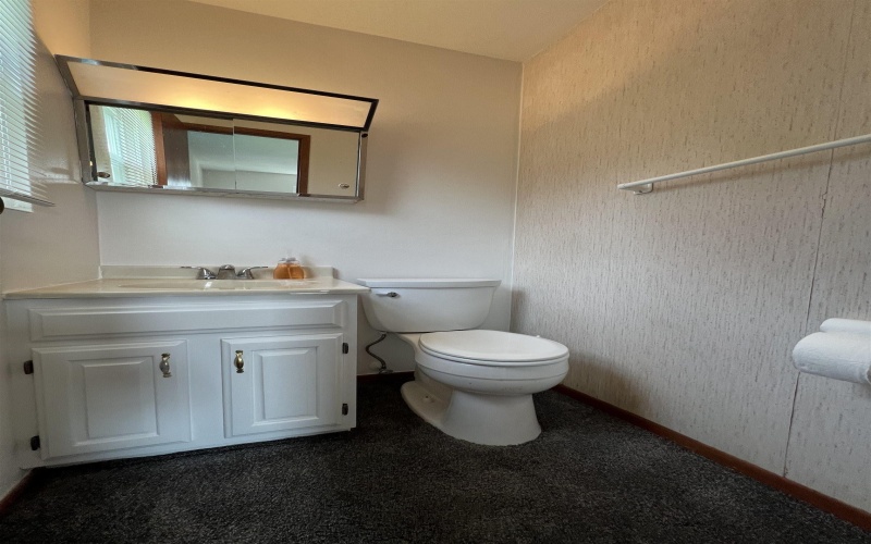 540 Hall Street, Bridgeport, West Virginia 26330, 3 Bedrooms Bedrooms, 7 Rooms Rooms,1 BathroomBathrooms,Single Family Detached,For Sale,Hall,0,10165458