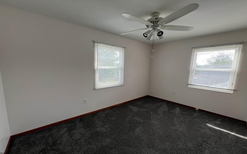 540 Hall Street, Bridgeport, West Virginia 26330, 3 Bedrooms Bedrooms, 7 Rooms Rooms,1 BathroomBathrooms,Single Family Detached,For Sale,Hall,10165458