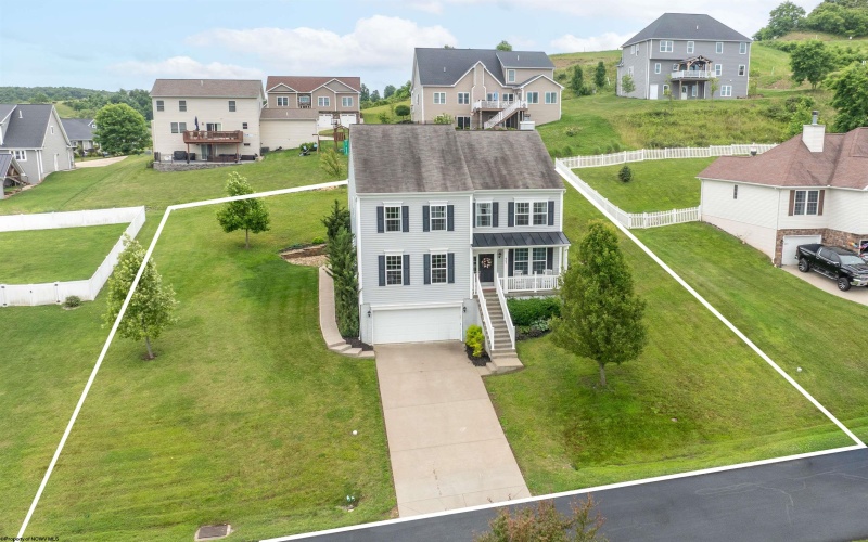 607 Hayfield Street, Morgantown, West Virginia 26508, 4 Bedrooms Bedrooms, 9 Rooms Rooms,3 BathroomsBathrooms,Single Family Detached,For Sale,Hayfield,10165456