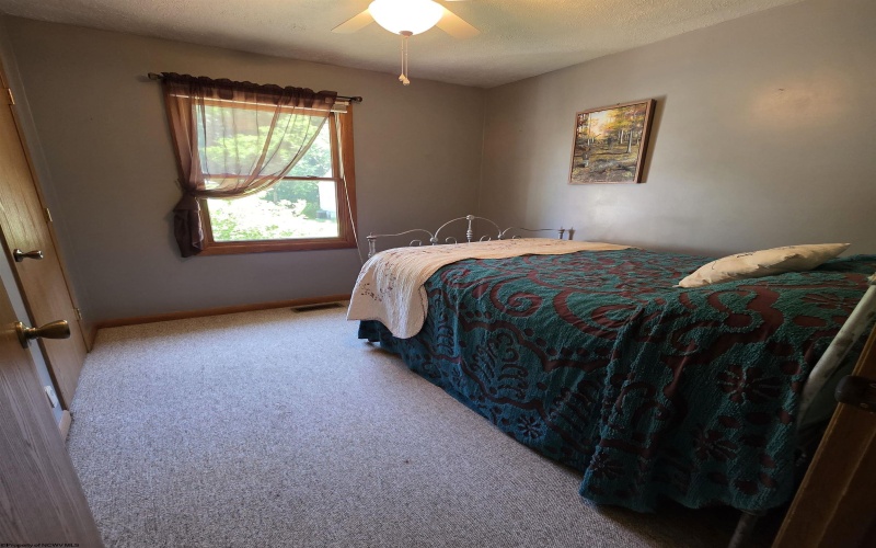 308 Cottage Avenue, Weston, West Virginia 26452, 3 Bedrooms Bedrooms, 7 Rooms Rooms,2 BathroomsBathrooms,Single Family Detached,For Sale,Cottage,10165455