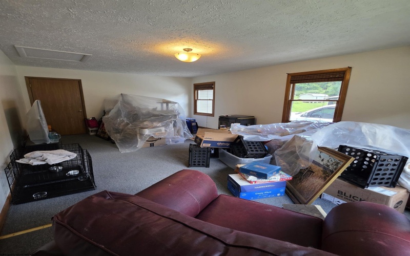 308 Cottage Avenue, Weston, West Virginia 26452, 3 Bedrooms Bedrooms, 7 Rooms Rooms,2 BathroomsBathrooms,Single Family Detached,For Sale,Cottage,10165455
