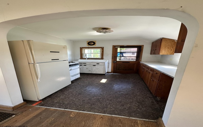 228 Graham Street, Grafton, West Virginia 26354, 4 Bedrooms Bedrooms, 8 Rooms Rooms,2 BathroomsBathrooms,Single Family Detached,For Sale,Graham,10165450
