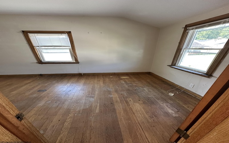 228 Graham Street, Grafton, West Virginia 26354, 4 Bedrooms Bedrooms, 8 Rooms Rooms,2 BathroomsBathrooms,Single Family Detached,For Sale,Graham,10165450