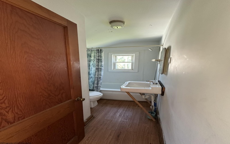 228 Graham Street, Grafton, West Virginia 26354, 4 Bedrooms Bedrooms, 8 Rooms Rooms,2 BathroomsBathrooms,Single Family Detached,For Sale,Graham,10165450