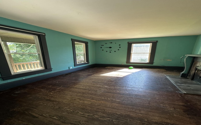 228 Graham Street, Grafton, West Virginia 26354, 4 Bedrooms Bedrooms, 8 Rooms Rooms,2 BathroomsBathrooms,Single Family Detached,For Sale,Graham,10165450