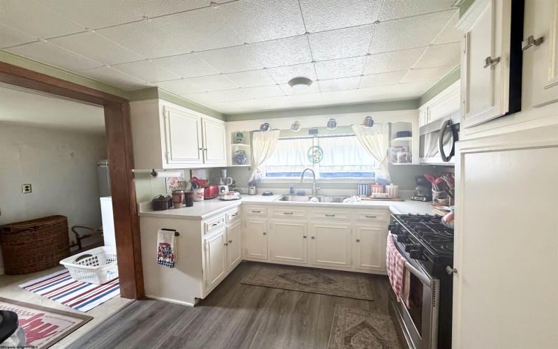 169 Hice Street, Belington, West Virginia 26250, 2 Bedrooms Bedrooms, 6 Rooms Rooms,1 BathroomBathrooms,Single Family Detached,For Sale,Hice,10165452