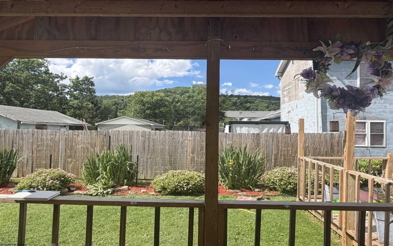 169 Hice Street, Belington, West Virginia 26250, 2 Bedrooms Bedrooms, 6 Rooms Rooms,1 BathroomBathrooms,Single Family Detached,For Sale,Hice,10165452